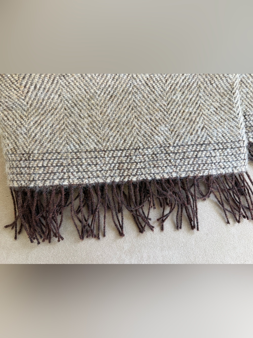 MCNUTT OF DONEGAL Neutral Tweed Throw - Picture 6 of 9